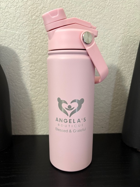 Angela’s Boutique LLC Other - Pink Insulated Water Bottle